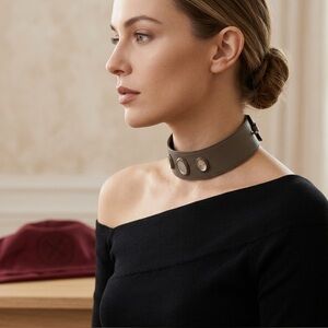 BNWOT Perrin Paris Leather Collar Choker Necklace Mother of Pearl Cabochons